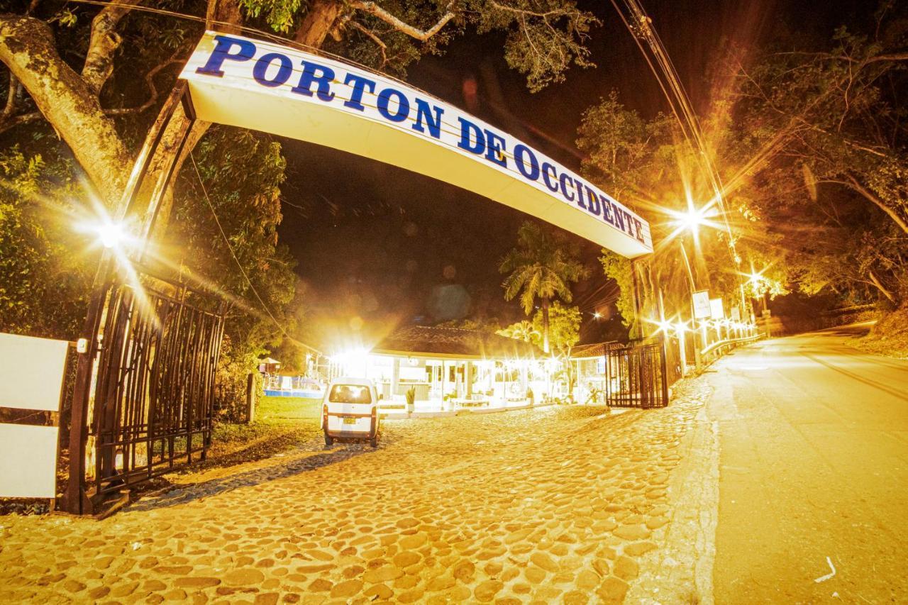 Porton De Occidente By Bernalo Hotels San Jerónimo Exterior foto